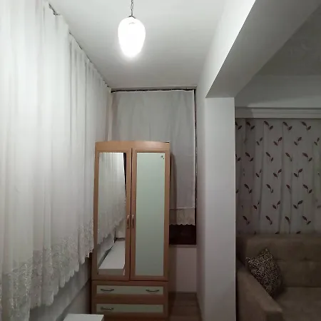 Jakuzılı Ev *